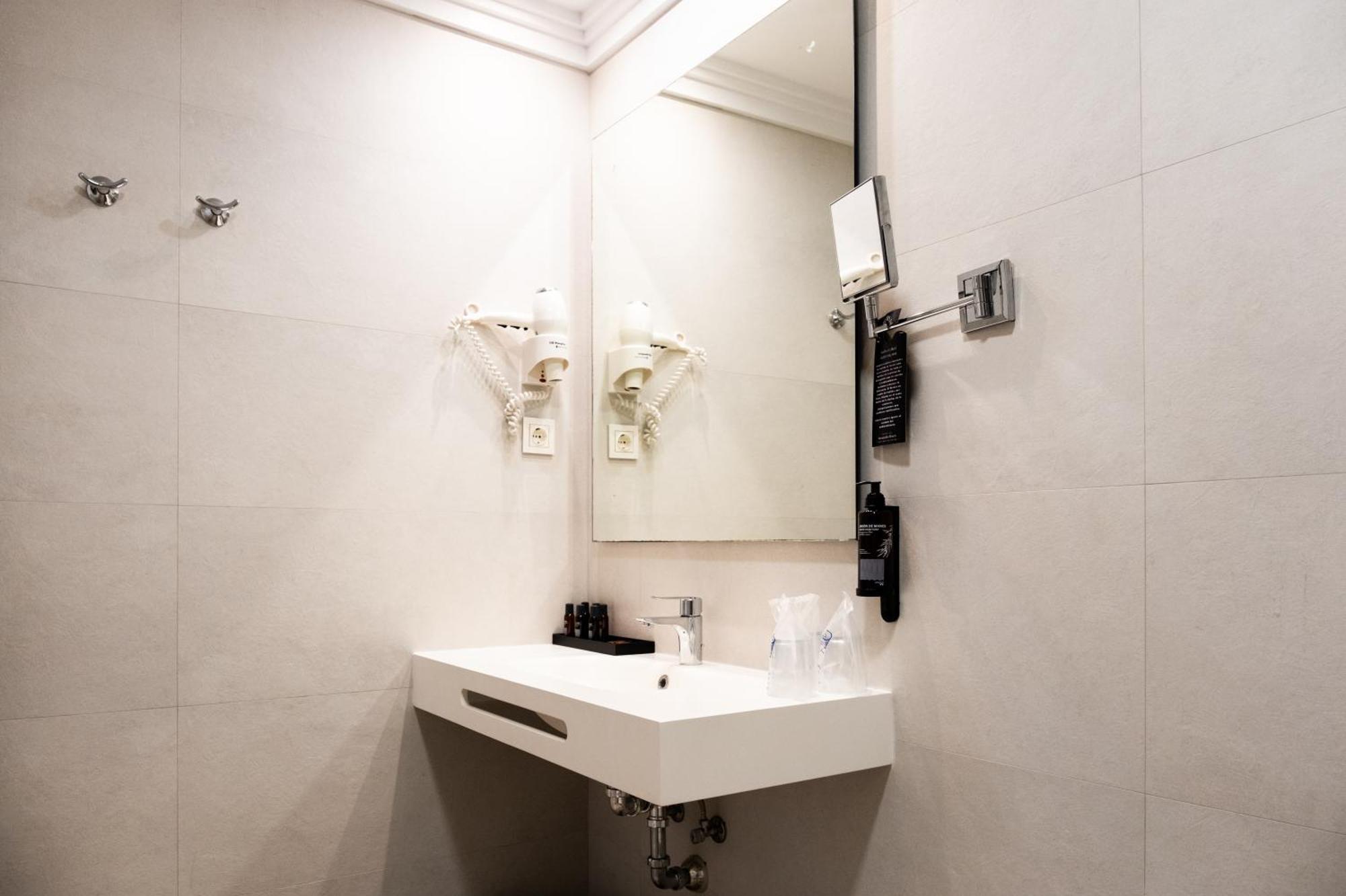 Hotel Puerta Del Mar - Adults Recommended 3*